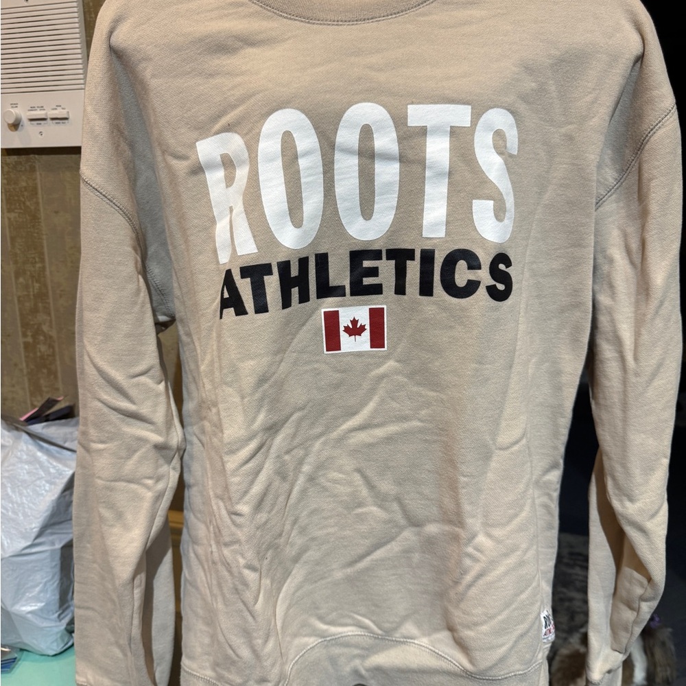 Roots Athletics Canada  Beige‎ Sweatshirt  Size Medium